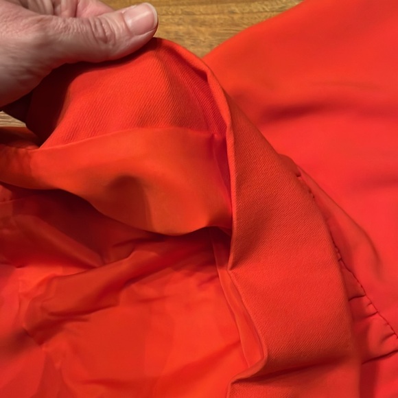 New Victoria Beckham coral/black scalloped dress with ruffle bottom - Picture 13 of 15